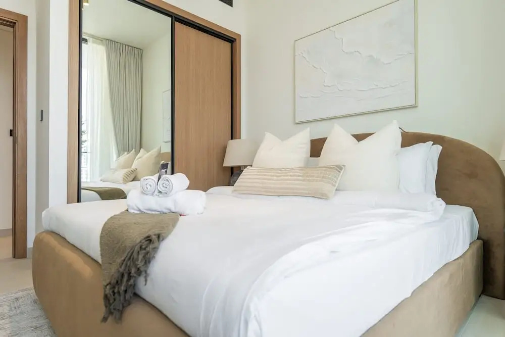 Tranquil 2 Bedroom in Binghatti Onyx With a Private Pool and City View