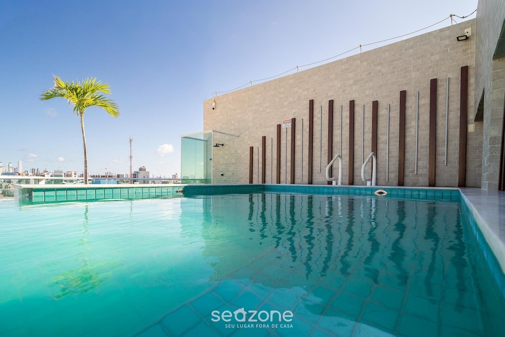 Apt in Condo w/ Pool 110m From the Beach Vem0306
