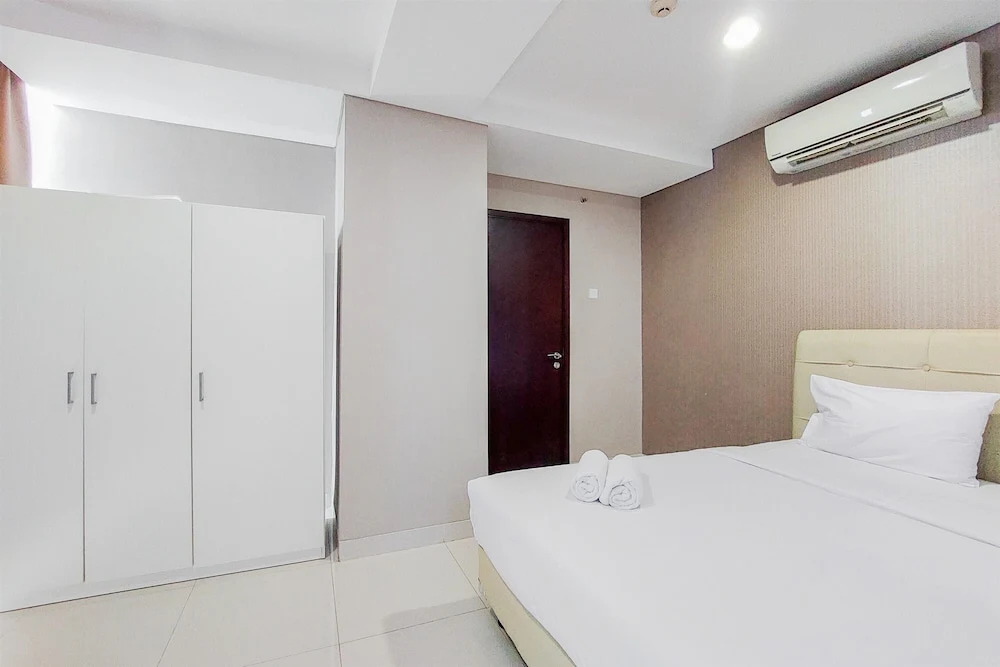 Stunning And Spacious 2Br Brooklyn Alam Sutera Apartment