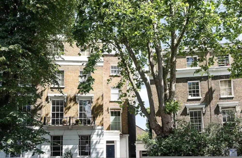 Punk Hip Plush 1-bed in Camden Town