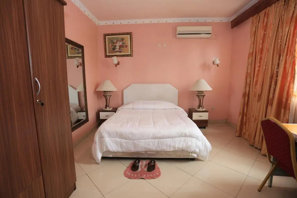 Mbiza Hotel