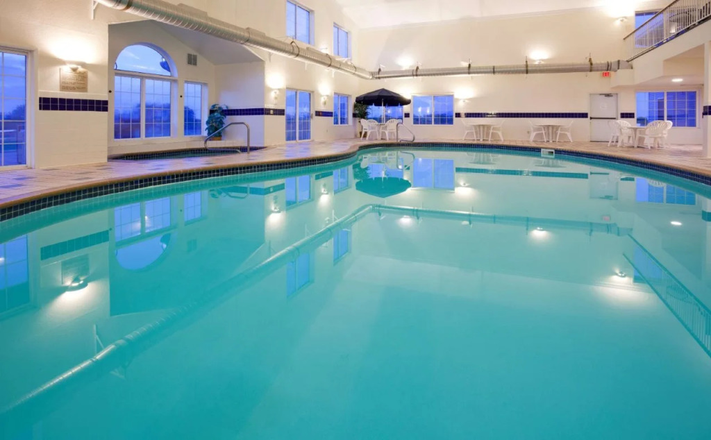 GrandStay Hotel & Suites