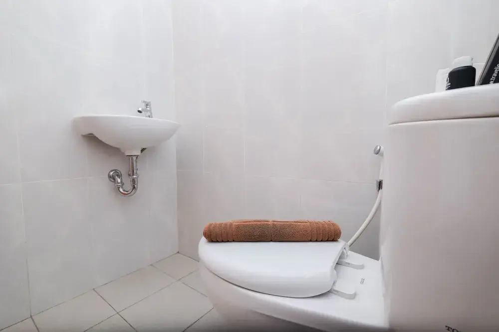 Pleasurable Studio at Evenciio Apartment Near Campus Area