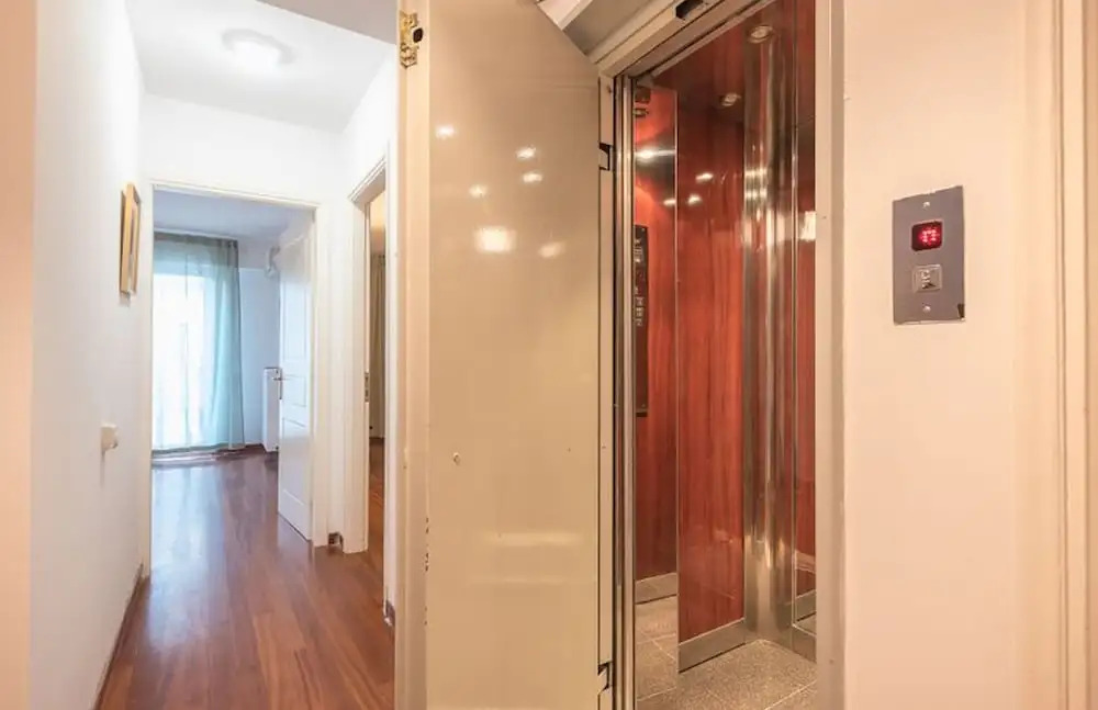 Adelos III Bloom Villa 5BR 360m - Sauna - Rooftop