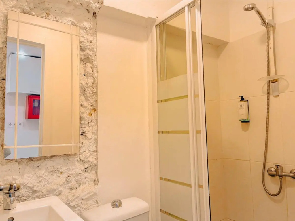 Charming Local Flat Near Sao Bento Palace
