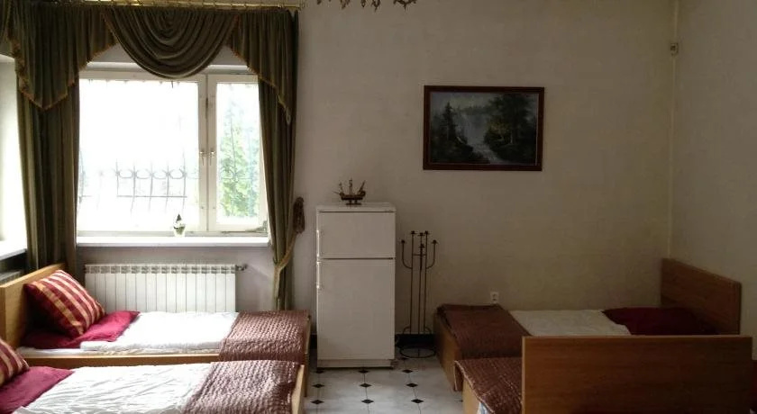 Green Country Hostel