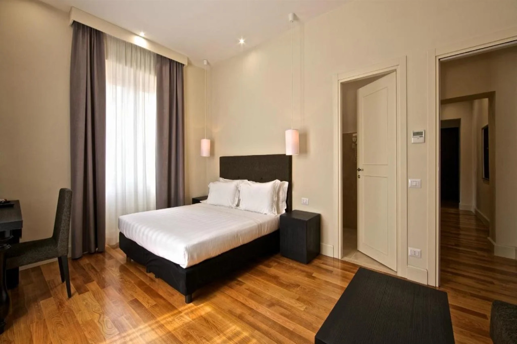 Rhome Terminal Guest House