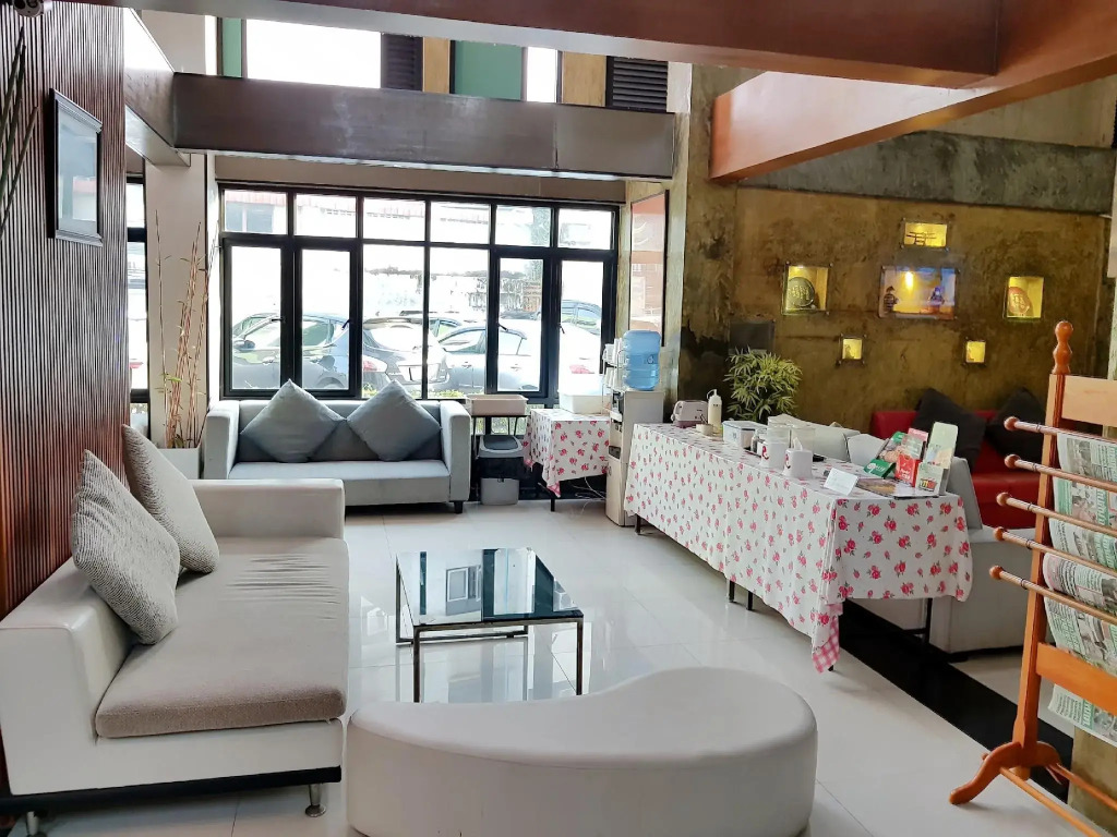 Izen Budget Hotel & Residence
