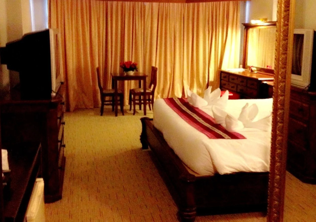 Thepnakorn Hotel