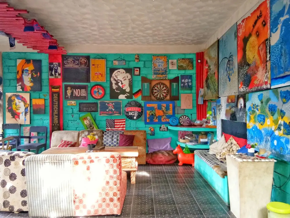 Rumah Warna