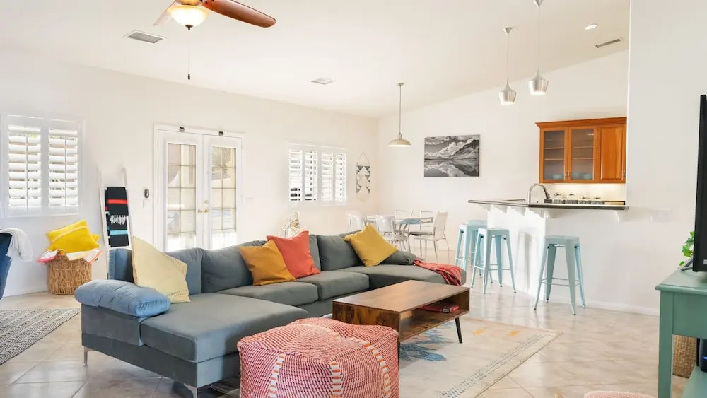 Hillside Desert House - Hot Tub, Fire Pit And Bbq! 3 Bedroom Home by RedAwning