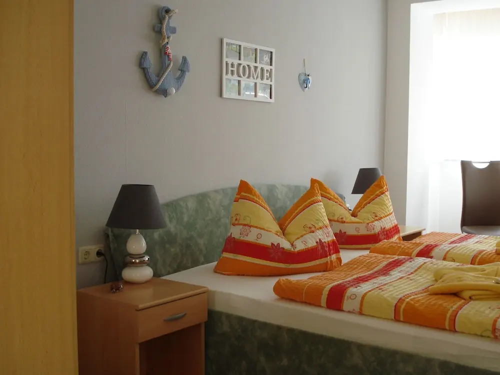 Sunny Apartment in Kühlungsborn near Sea Beach