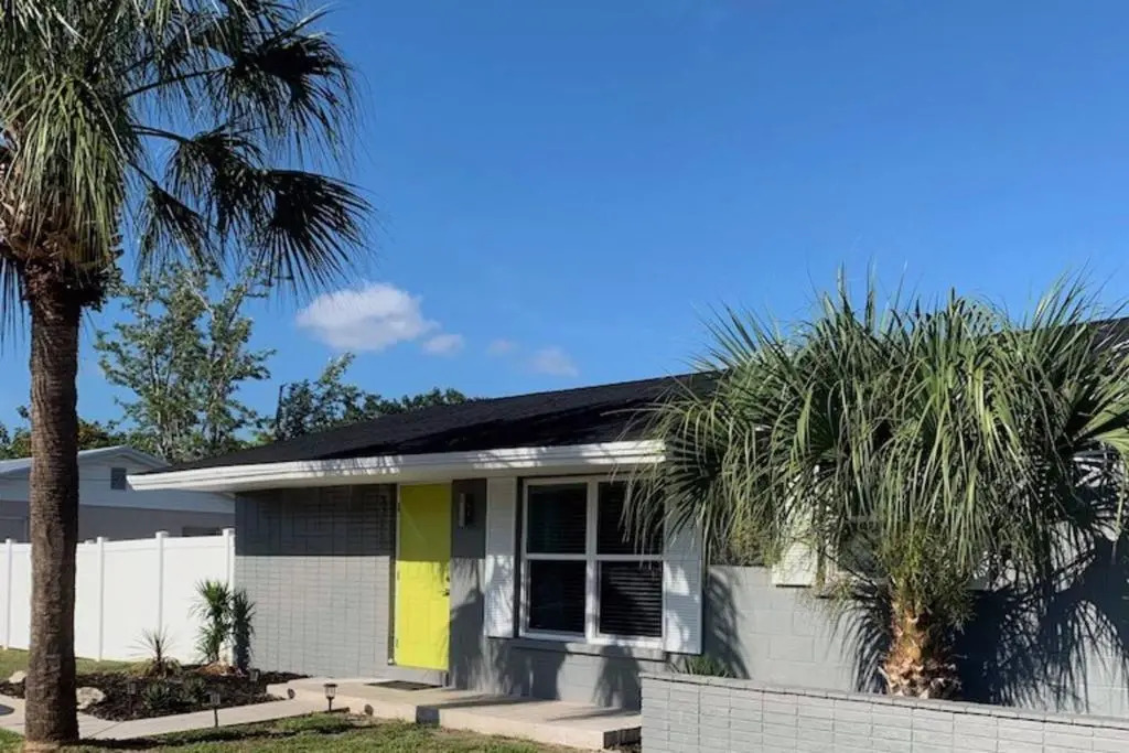 Bradenton Retreat