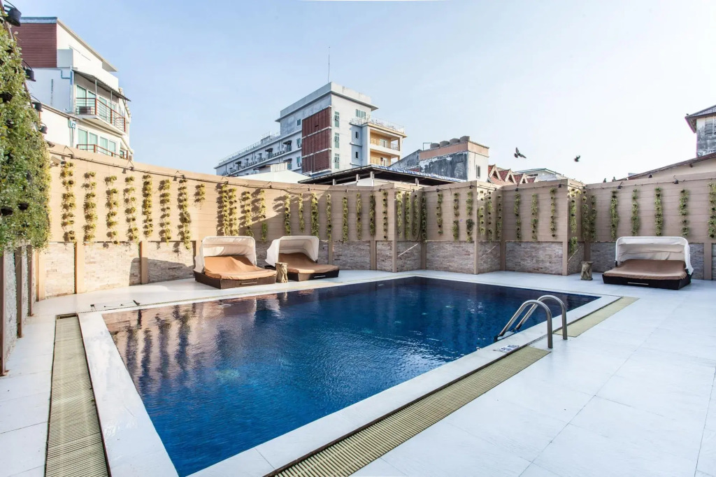 Montana Grand Phuket Hotel