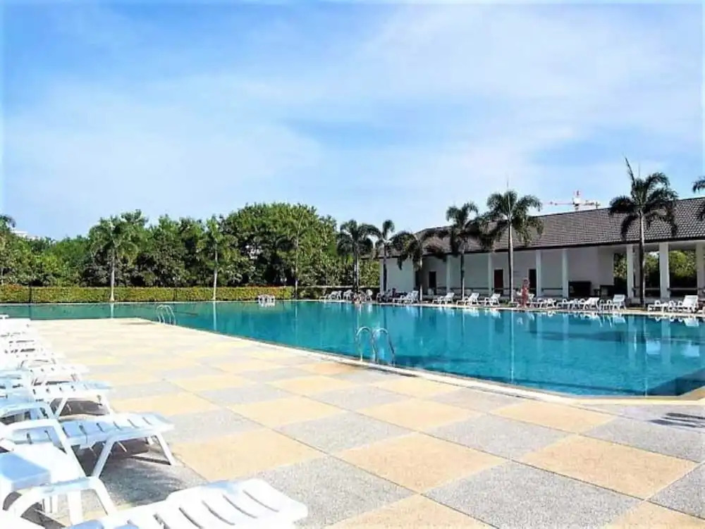 30th Floor Sea View Studio at View Talay 8
