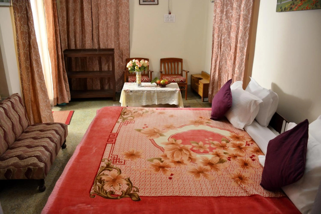 Solan Retreat