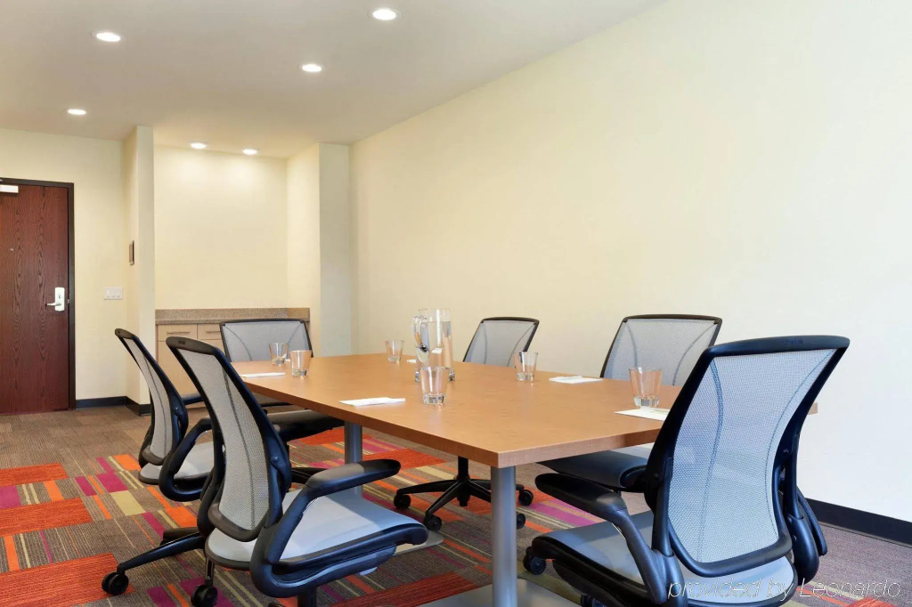 Home2 Suites by Hilton Edmond