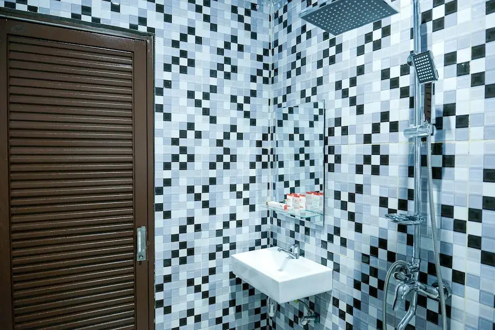OYO Life 1149 Hotel Mustika