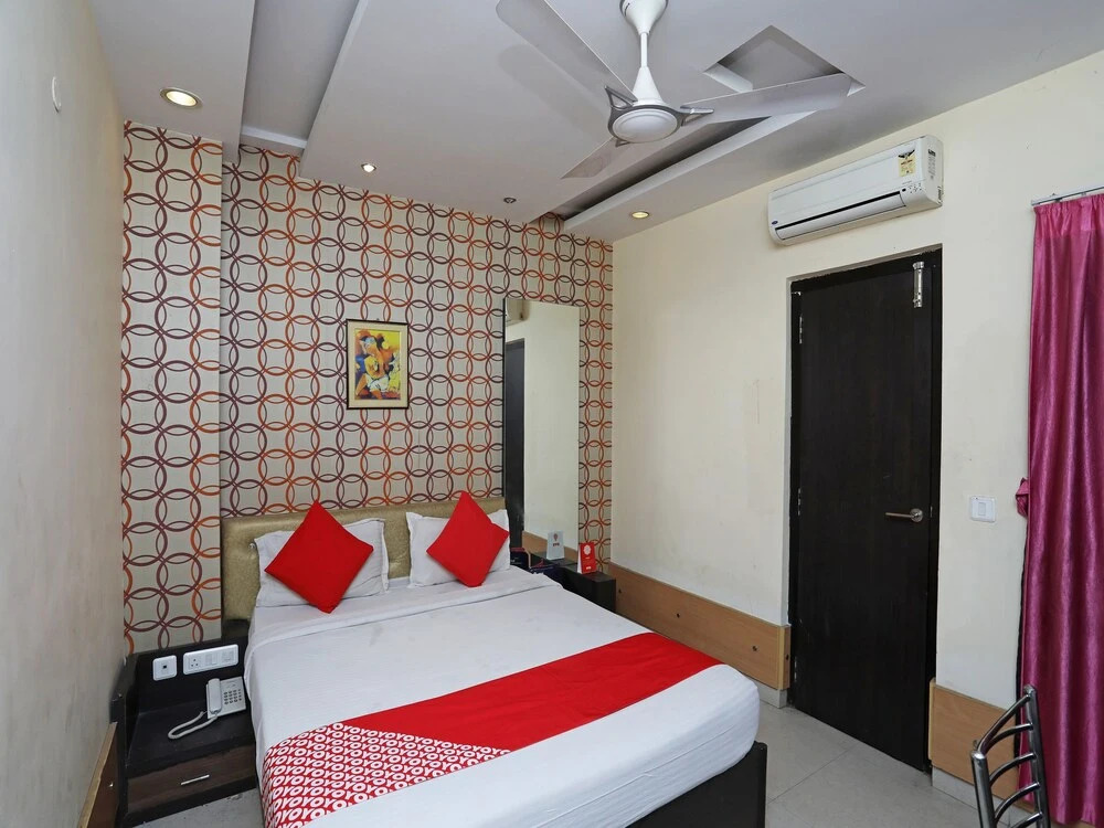 Hotol O River Bay Resort