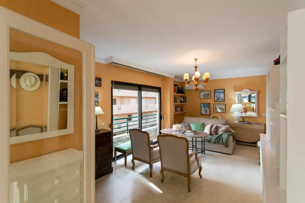 4 bedroom apartment close by beach in Fuengirola