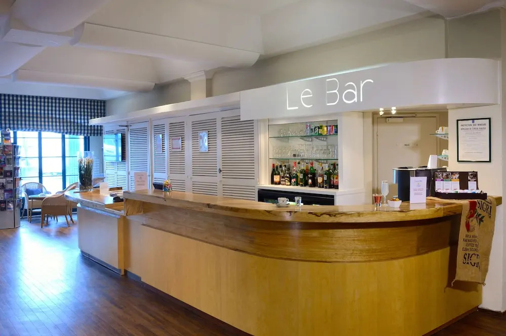 SOWELL RESIDENCES Le Port