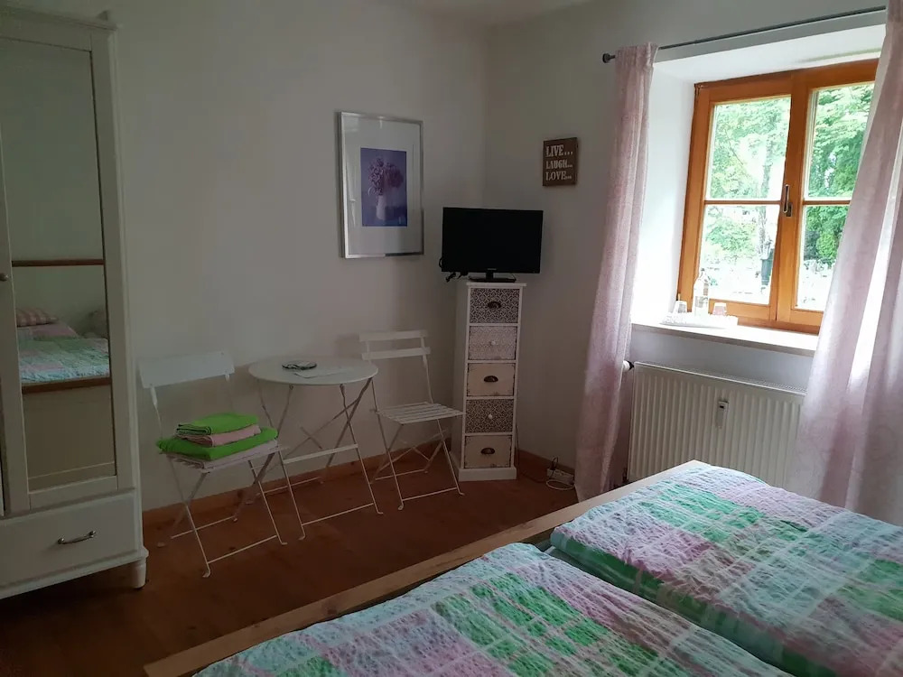 Martinas Place Bed & Breakfast