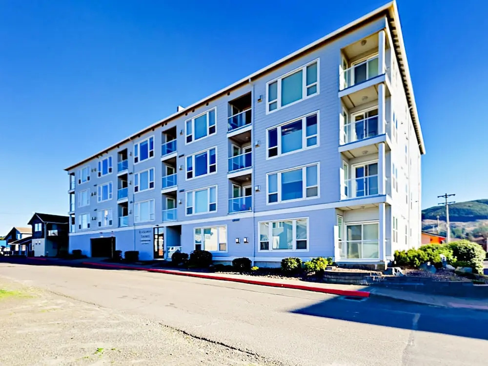 N Pacific Unit 47 - 2 Br Condo