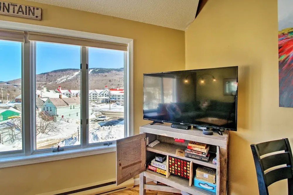 Lincoln Family Condo: 2 Mi to Loon Mountain Resort