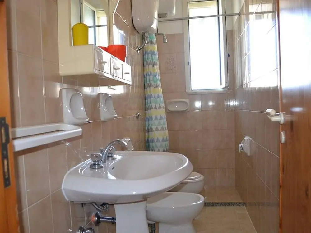 Cosy Apartment Near The Beach With Patio Balcony Pets Allowed Parking
