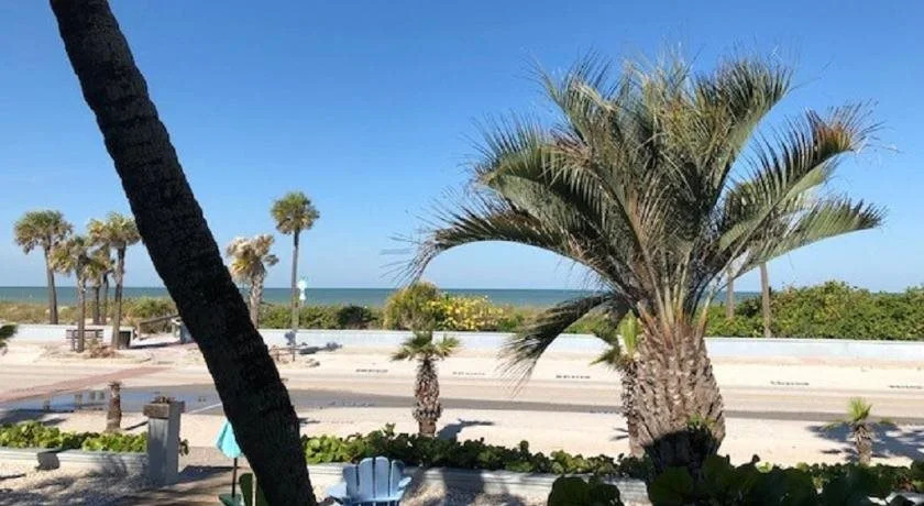 Sabal Palms Inn