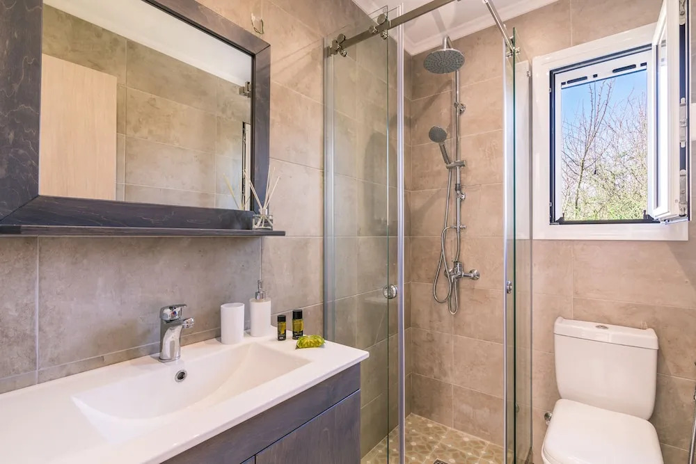 Lamda Apartments 2