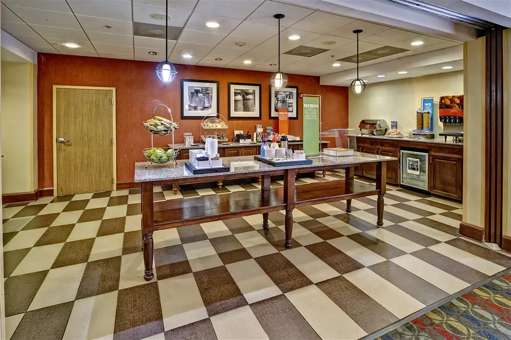 Hampton Inn Cleveland