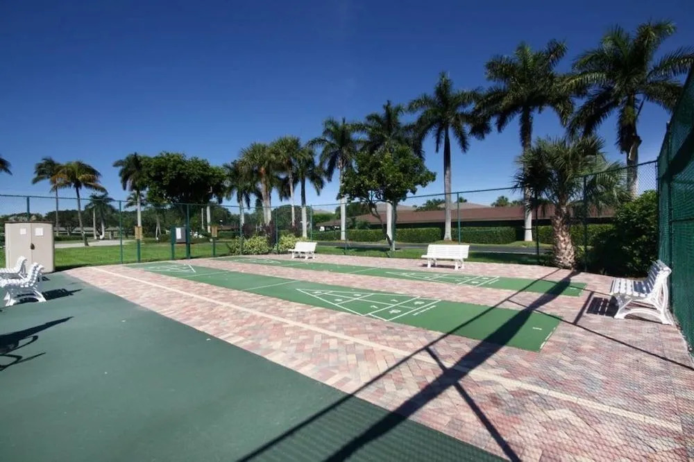 Seaview Condo #12929