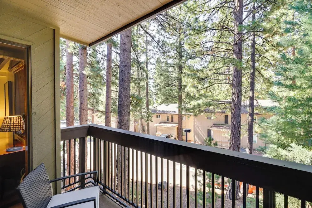 Walk to Ski Shuttle: Incline Village Condo