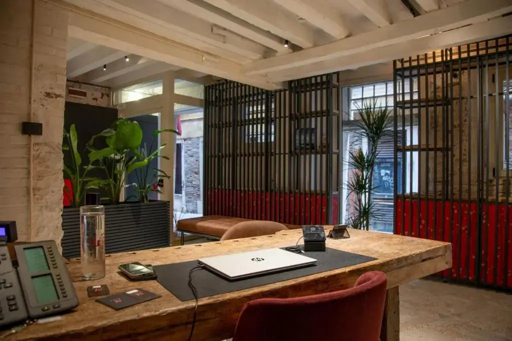 Hotel Casa W