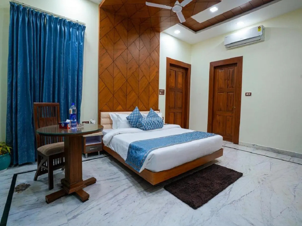 Matoshree Club and Resort
