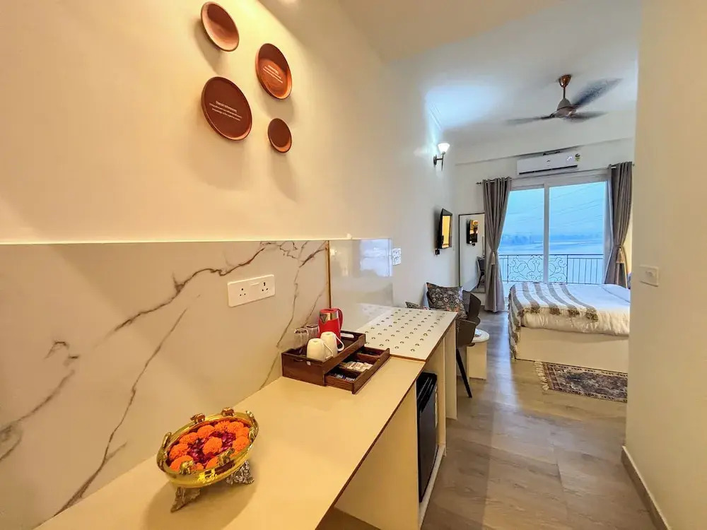 The Neeraj Ganga Rajmahal Wellness With Ganga View