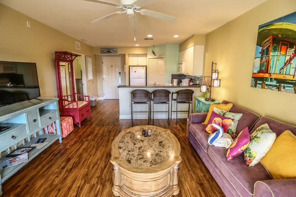 Harbor House 205