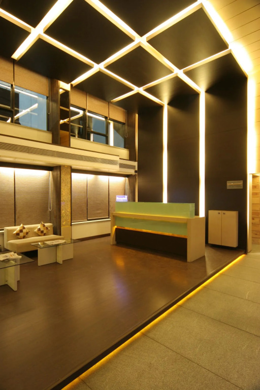Pride Biznotel Alkapuri Near Vadodara Airport