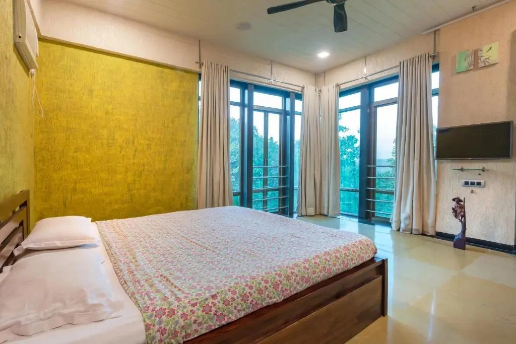 SaffronStays Bellini, Karjat