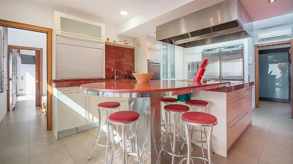 TarracoHomes, TH52 Villa Lighthouse con Piscina Privada, Terraza, y Vistas al Mar