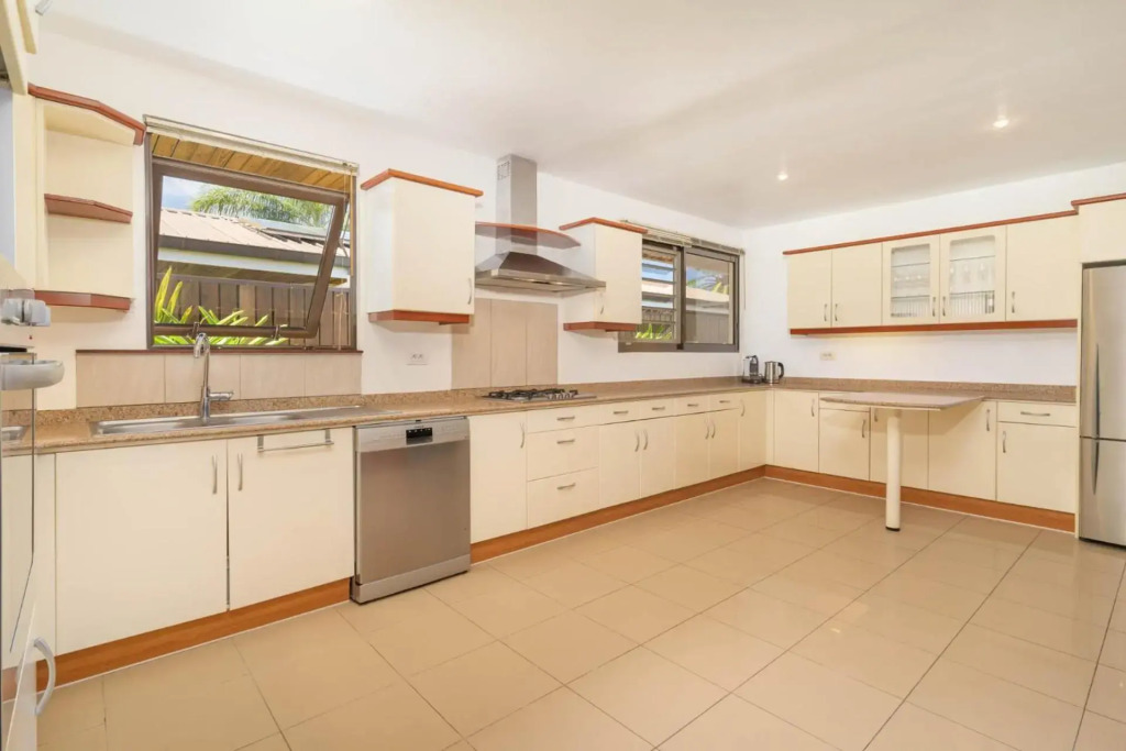 Magnificent 5 Br Villa with pool: amazing views