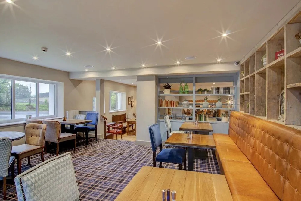 The Gissons Hotel - Exeter Airport & M5
