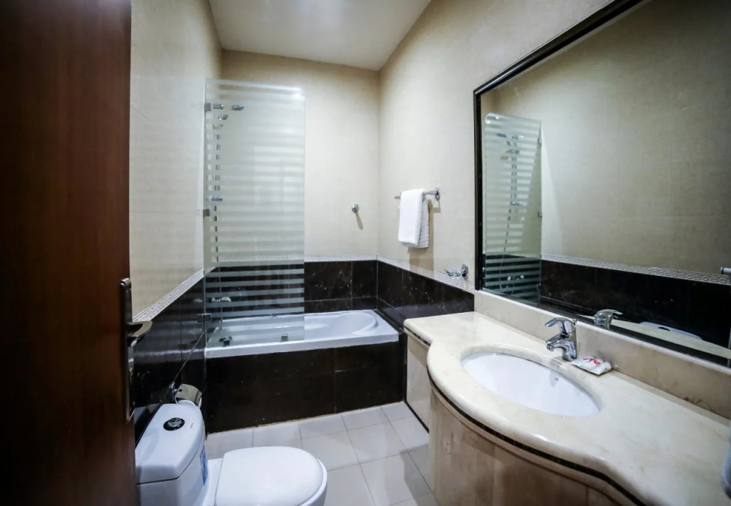 OYO 130 Night Inn Hotel