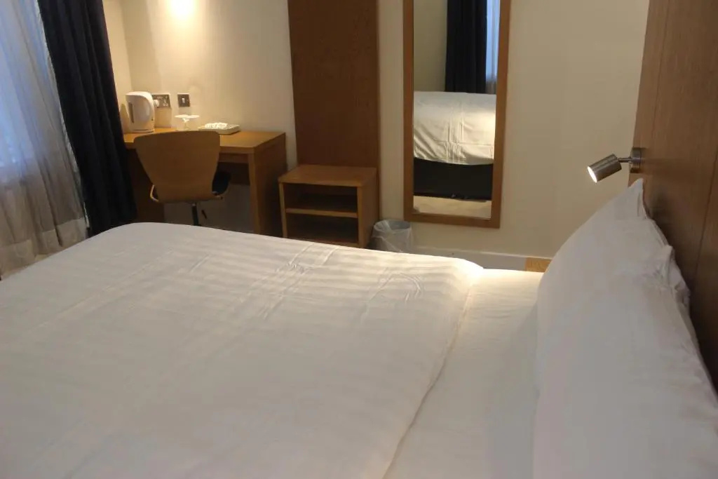 Corona Hotel Rotherham Sheffield Meadowhall
