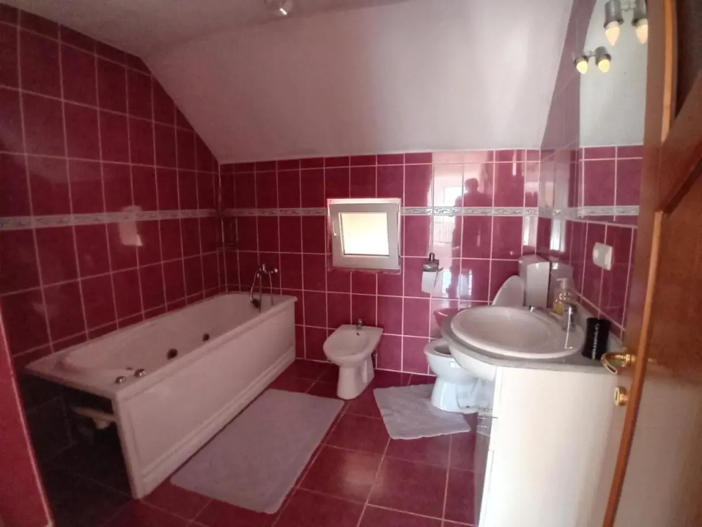 Casa Larisa
