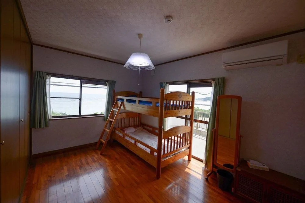 Guesthouse Amami Long Beach