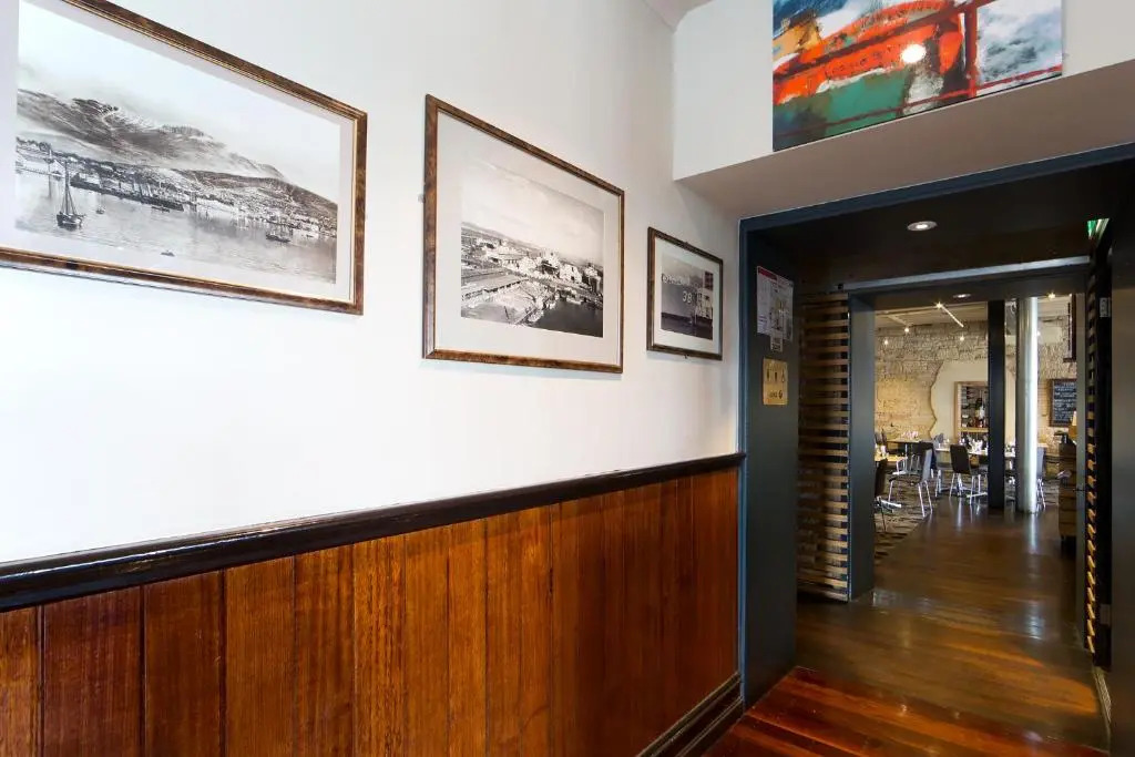Customs House Hotel