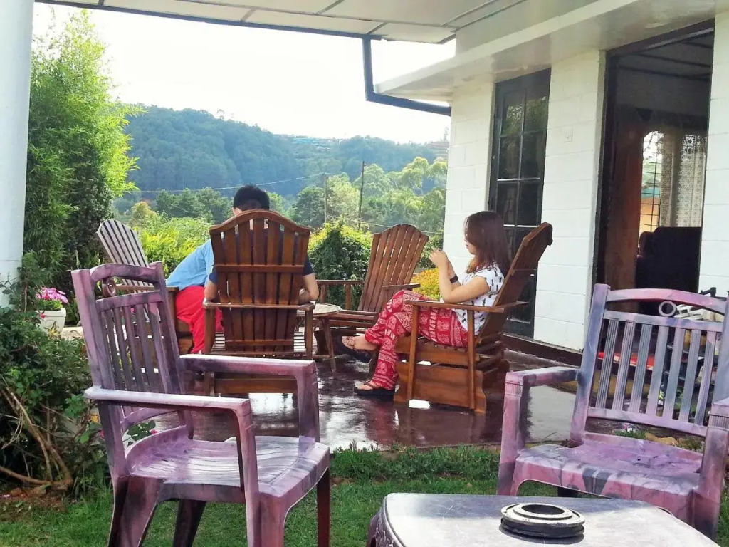 Srihelyes Inn