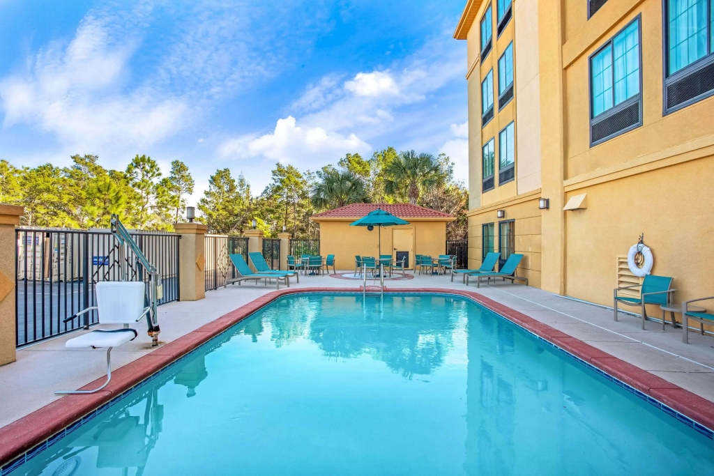 La Quinta by Wyndham PCB Pier Park area